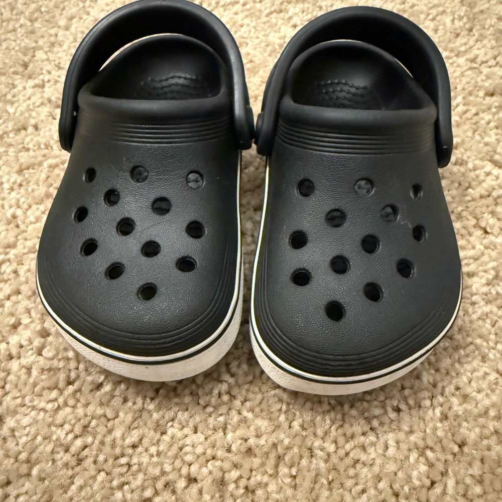 Toddler Black and White Crocs Clogs Size C7
